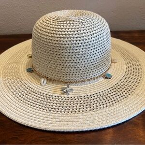 Yumi Woven Straw Hat in Cream and Tan with Beach charms